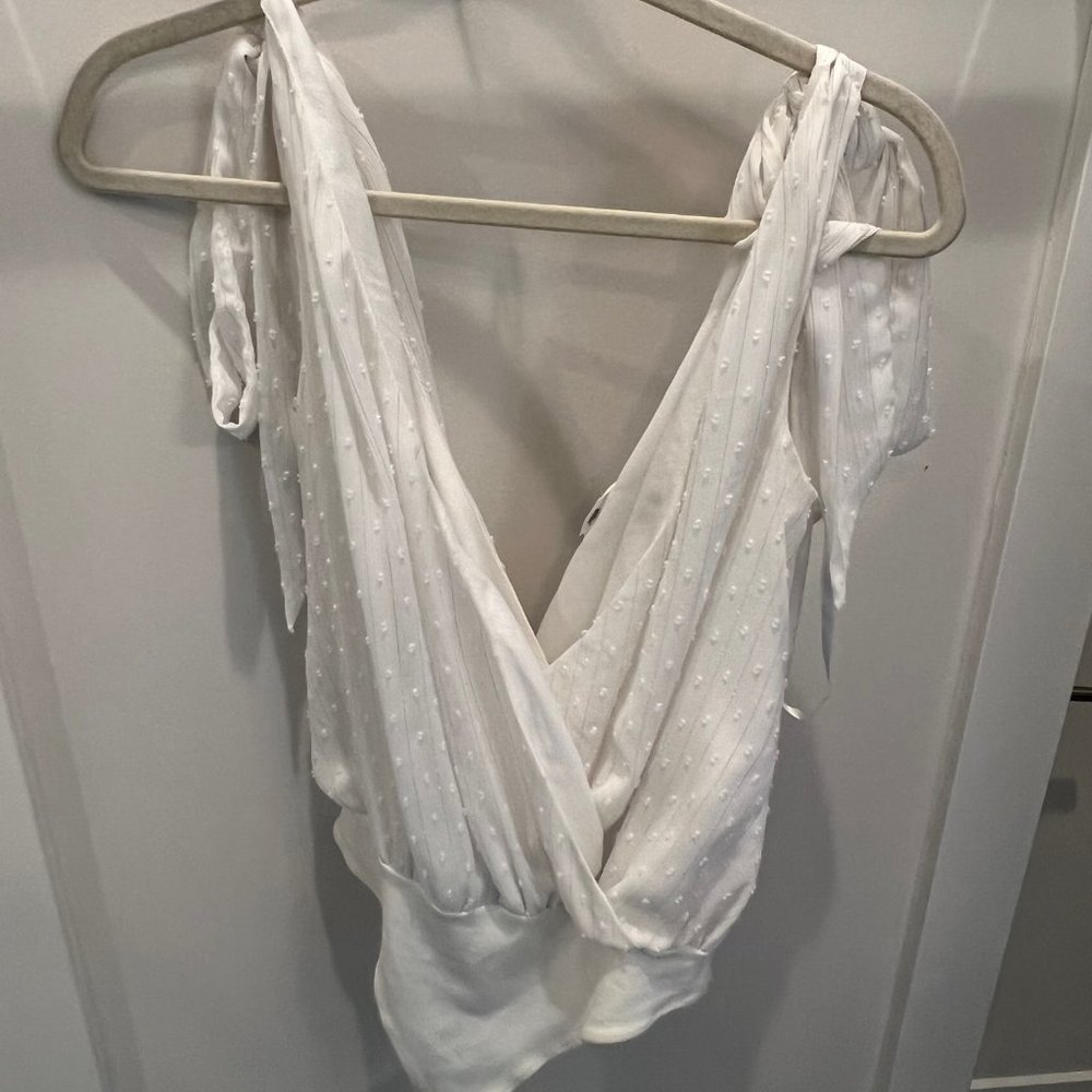 Lovers + Friends Huron Bodysuit Small Womens Tie Shoulder White